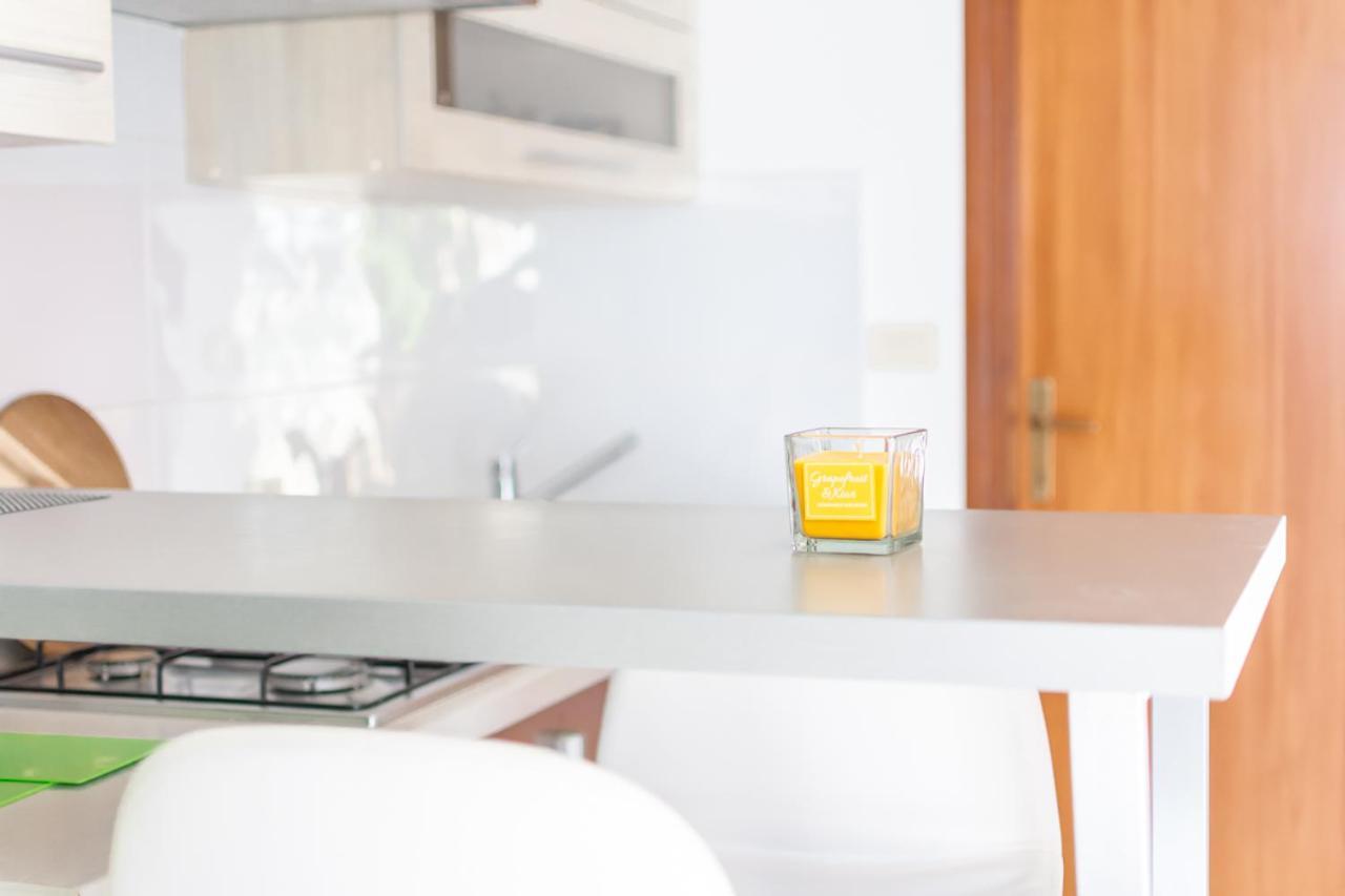 App Roko 2 Apartment Porec Exterior photo
